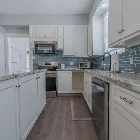Uptown Cottage Newly Updated Home Near The Strand Galveston Harbor And Utmb Экстерьер фото